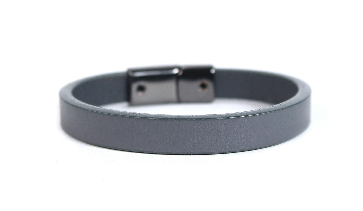 The Qarax Leather Bracelet