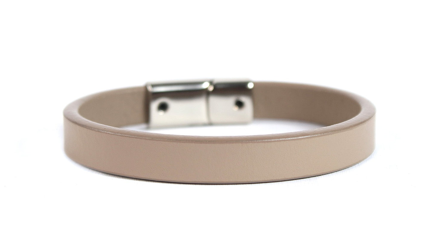 The Qarax Leather Bracelet