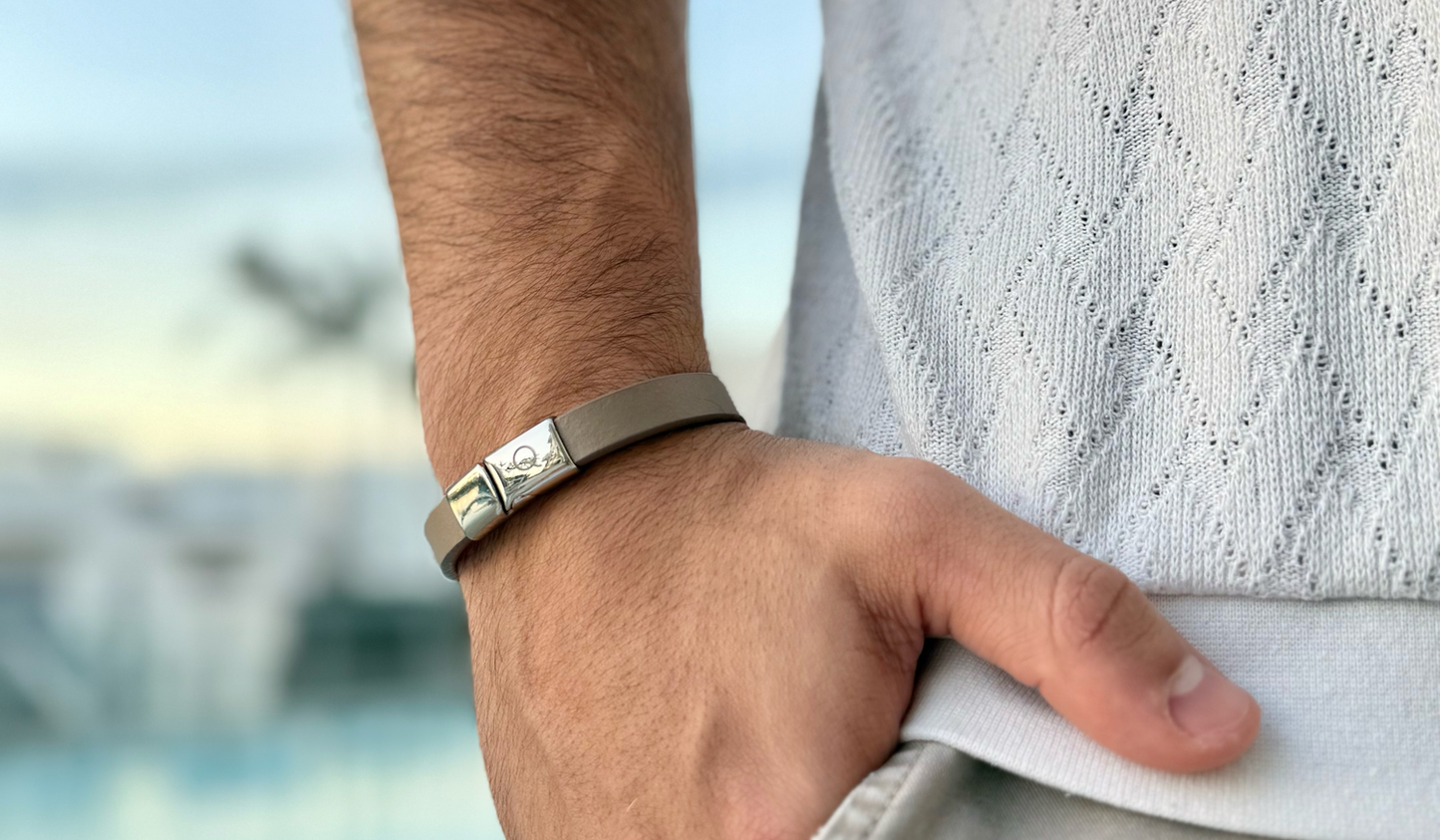 The Qarax Leather Bracelet